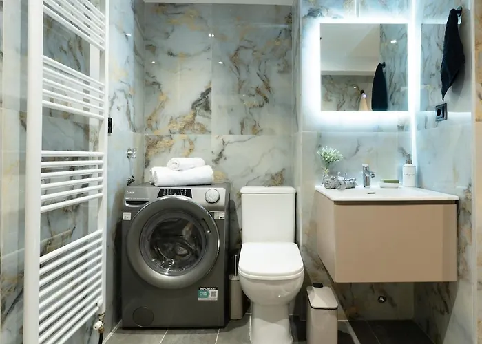 Gem Apartment *